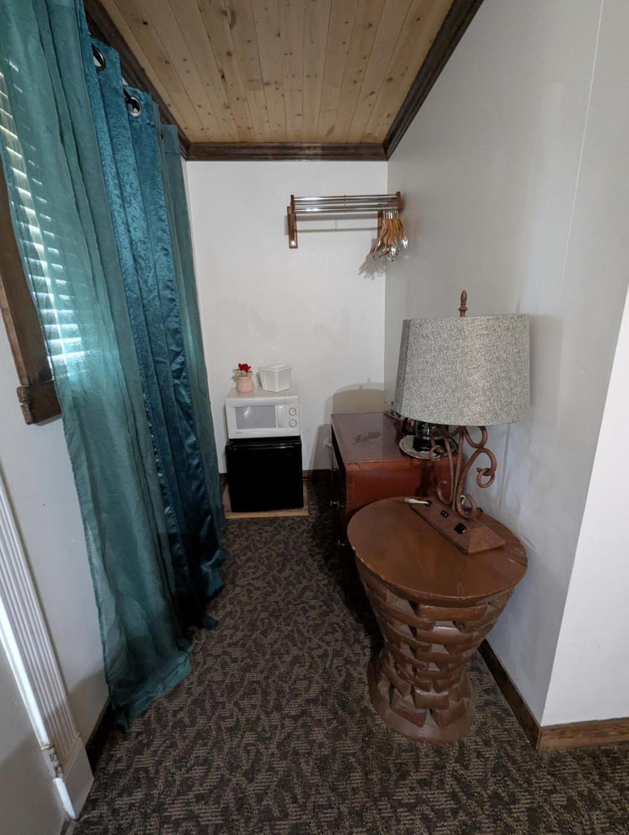 סקוו ואלי Squaw Valley Motel Room 6 מראה חיצוני תמונה